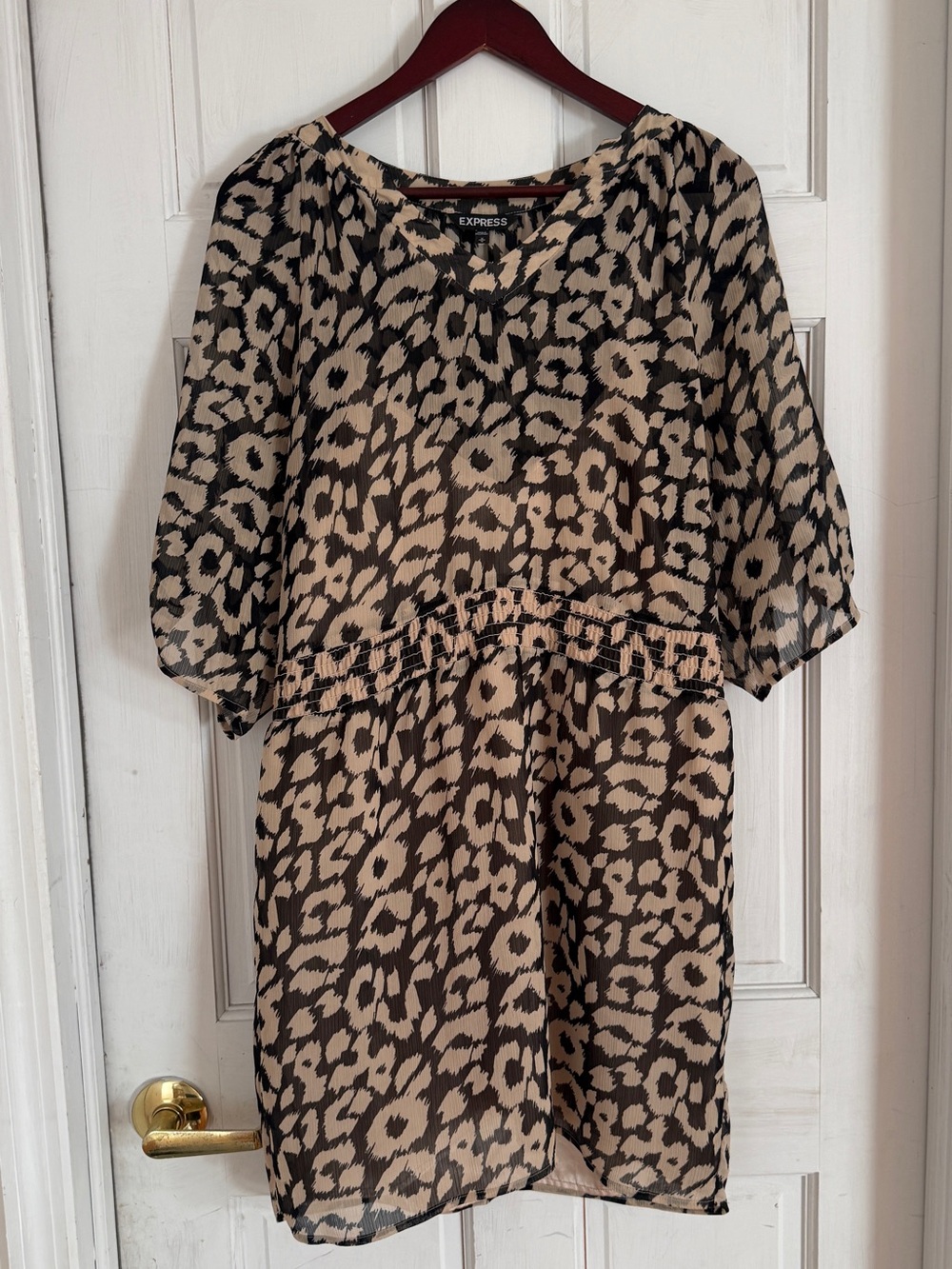 EXPRESS Women’s Leopard Print Chiffon Shift Dress 3/4 Sleeve Smocked Waist